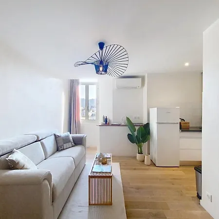 Apartment Elegant In *